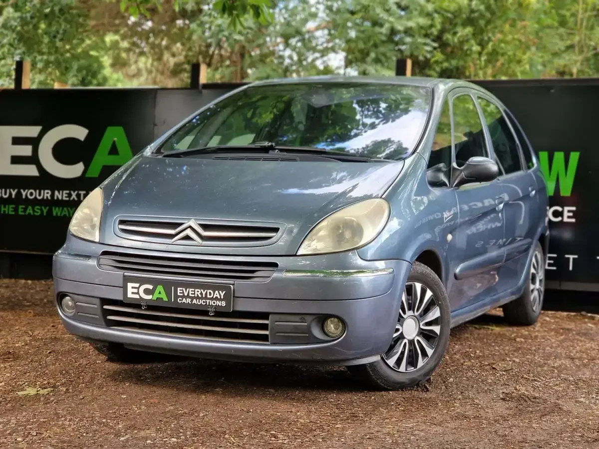 Used Citroën Xsara Picasso 2009 Grey MPV