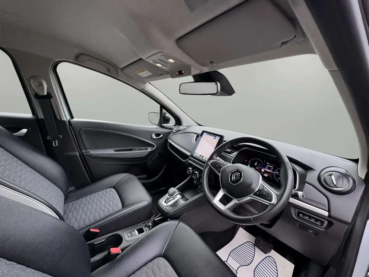 Used Renault Zoe GT-Line 100 kW (136 HP) 2022 Grey Hatchback