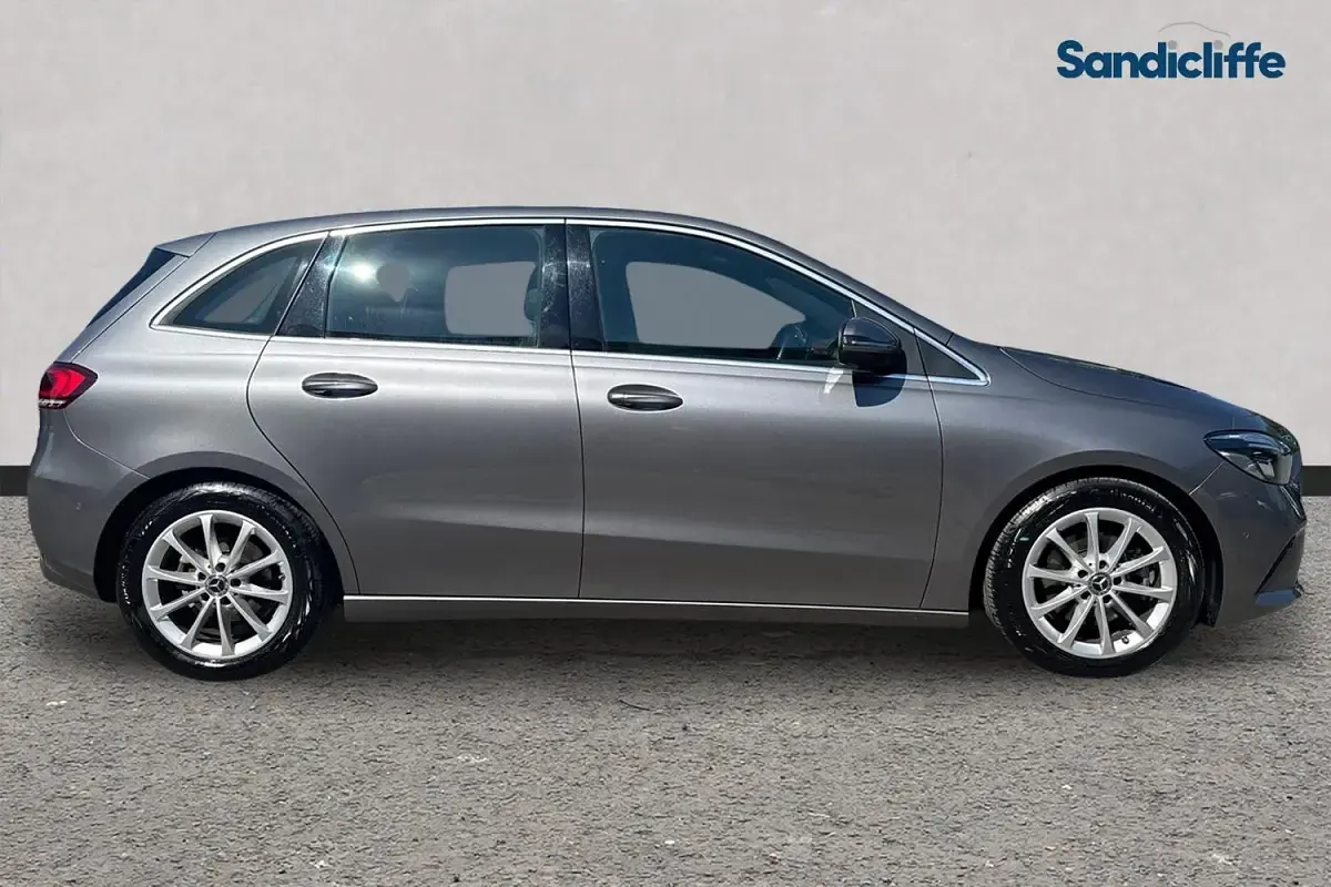 Used Mercedes B200 Executive 150 HP (110 kW) 2022 Grey Hatchback