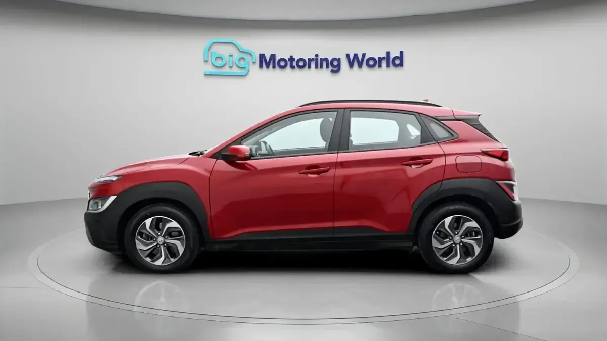 Used Hyundai Kona SE 195 HP (143 kW) 2022 Red SUV