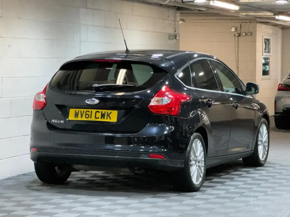 Used Ford Focus Zetec 2011 Black Hatchback