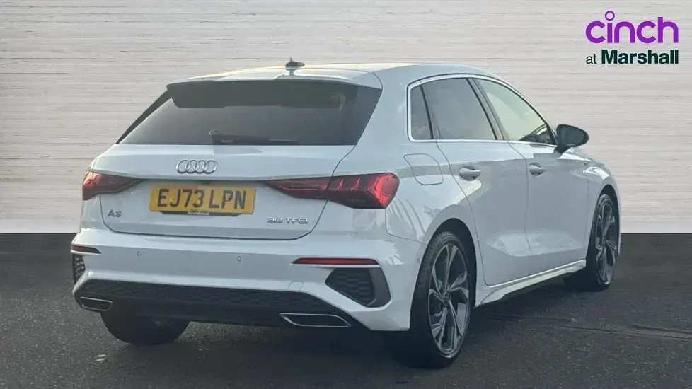 Used Audi A3 S-Line 190 HP (139 kW) 2023 White Sedan
