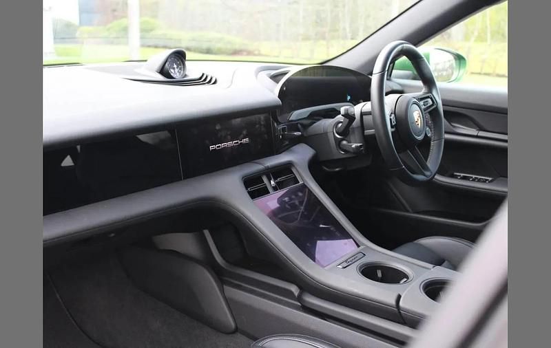 Used Porsche Taycan 350 kW (476 HP) 2023 Green Sedan