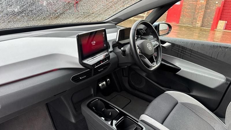 Used VW ID.3 Pro Performance 150 kW (204 HP) 2021 Ameleva blue metallic flat black Hatchback