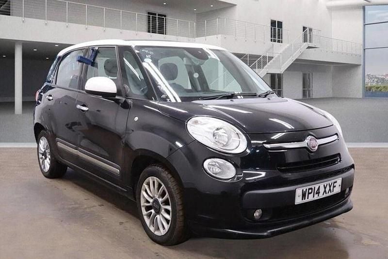 Used Fiat 500L Lounge 85 HP (62 kW) 2014 Black MPV