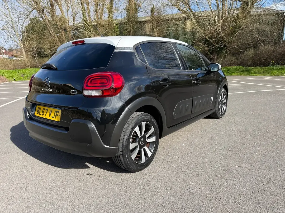 Used Citroën C3 Flair 100 HP (73 kW) 2017 Black Hatchback