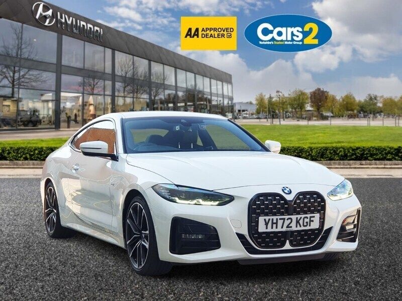White Used 2022 BMW 420 M Sport Coupe | £30,990 (Good price) - Image 1/4