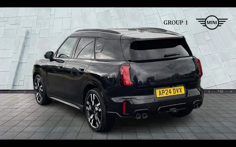 Used Mini John Cooper Works Countryman 300 HP (220 kW) 2024 Black SUV