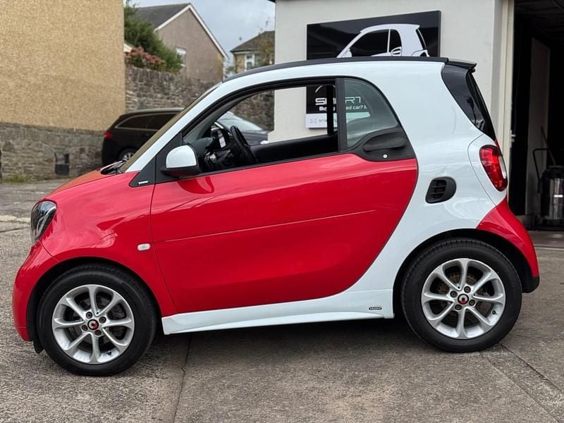 Used Smart ForTwo Coupé Passion 2016 Red Coupe