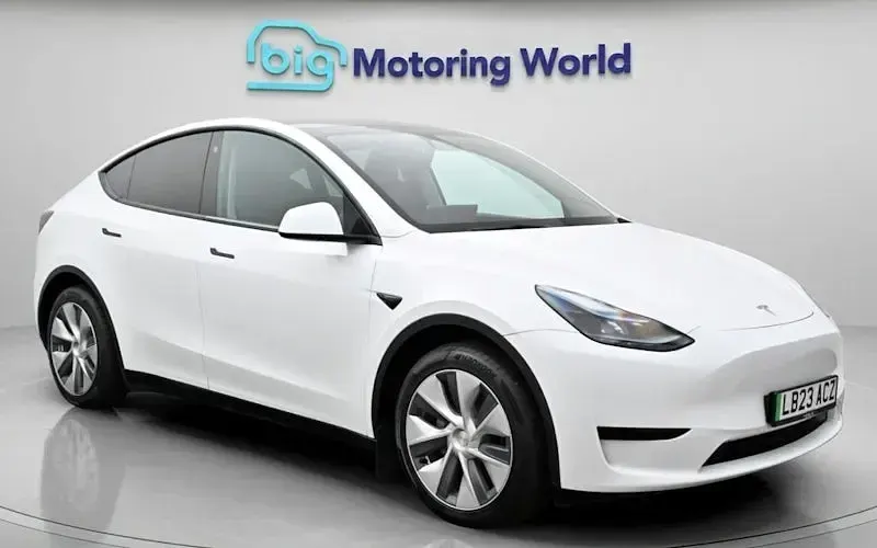 Used Tesla Model Y Standard Range 219 kW (299 HP) 2023 SUV