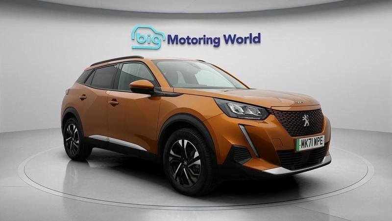 Used Peugeot e-2008 Allure 98 kW (134 HP) 2021 Orange SUV