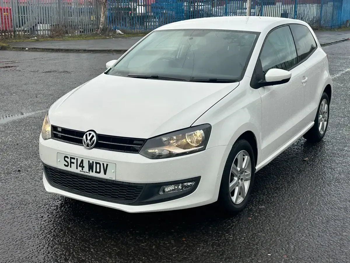 Usado VW Polo Edition 60 CV (44 kW) 2014 Blanco Utilitario