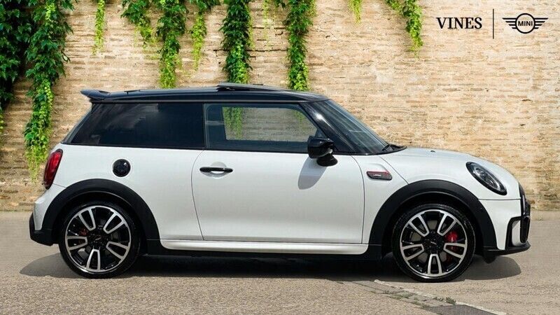 Used Mini John Cooper Works Hatch 228 HP (167 kW) 2023 White Hatchback
