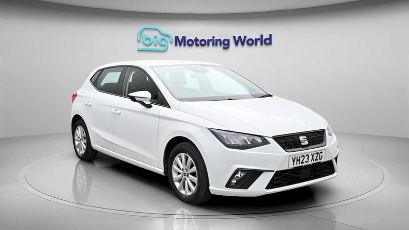 Used Seat Ibiza SE 94 HP (69 kW) 2023 White Hatchback