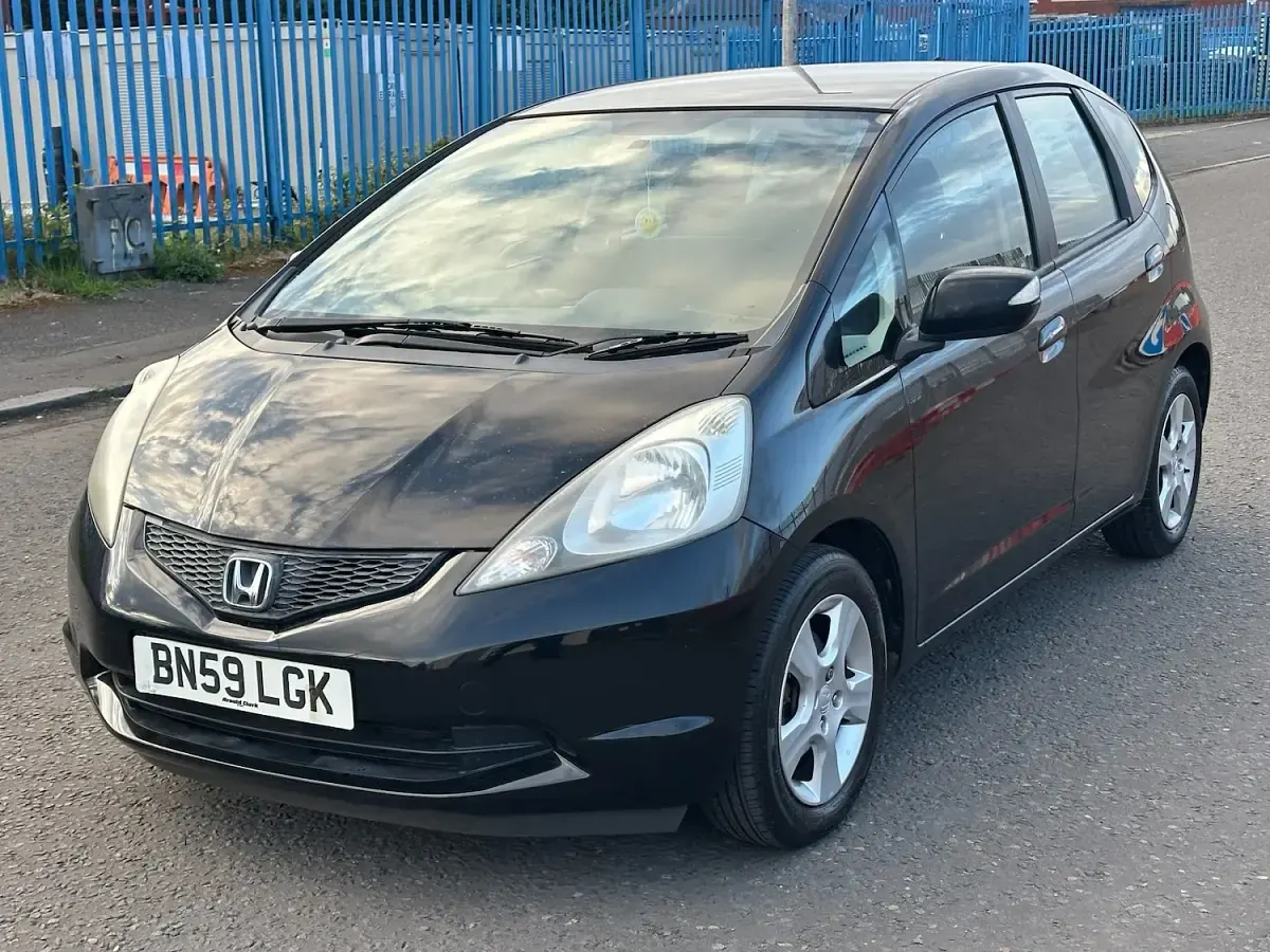 Used Honda Jazz ES 100 HP (73 kW) 2009 Black Hatchback
