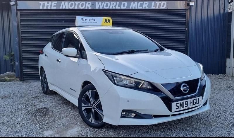 Used Nissan Leaf Tekna 39 kW (54 HP) 2019 White Hatchback