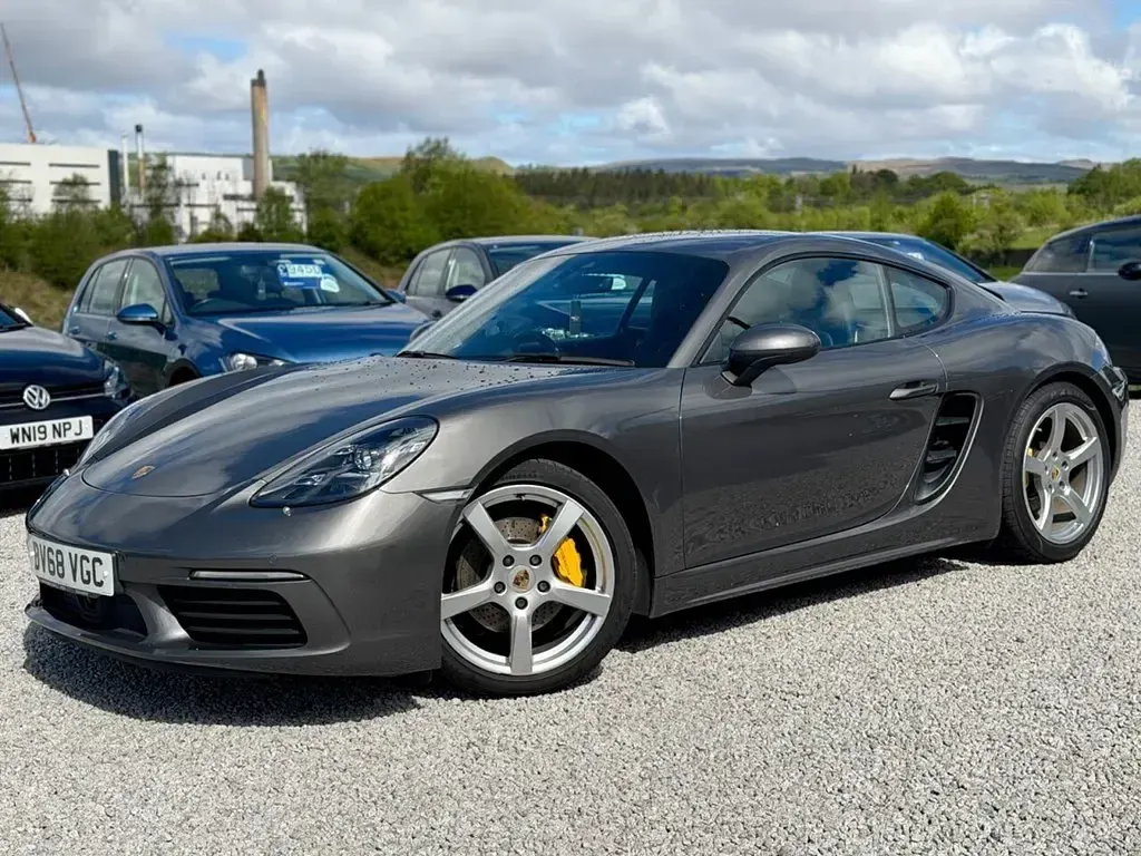 Used Porsche 718 Cayman 300 HP (220 kW) 2018 Grey Coupe