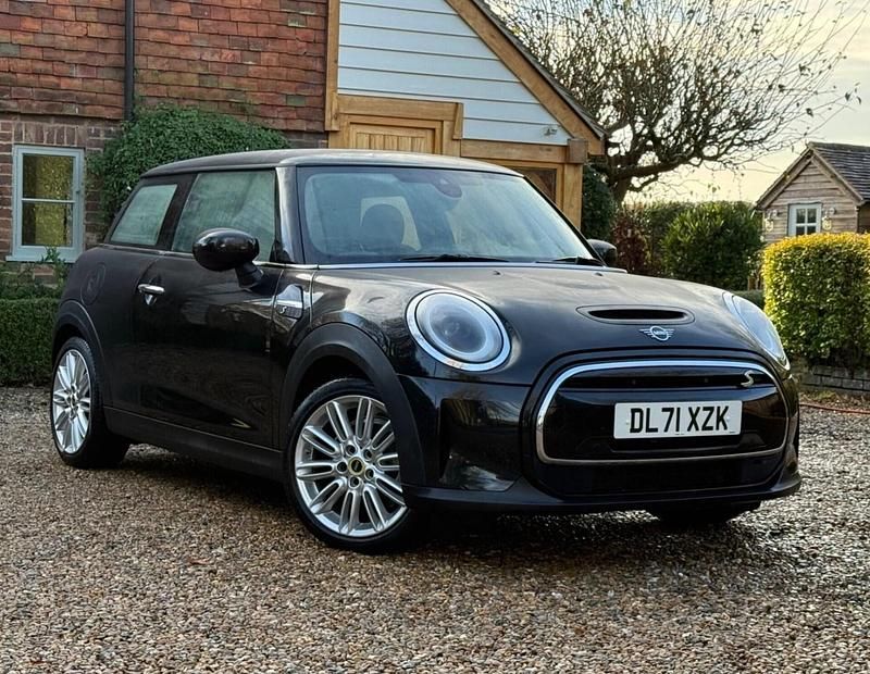 Used Mini Cooper S Hatch 135 kW (184 HP) 2021 Black Hatchback