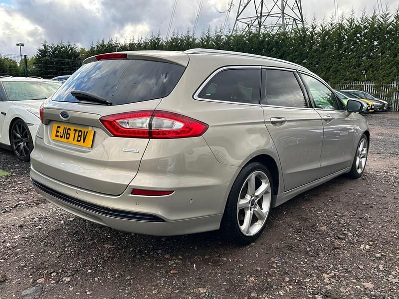 Used Ford Mondeo Titanium 160 HP (117 kW) 2016 Silver Estate