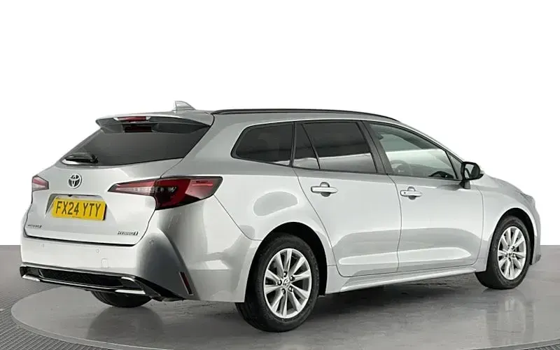 Used Toyota Corolla 140 HP (102 kW) 2026 Estate