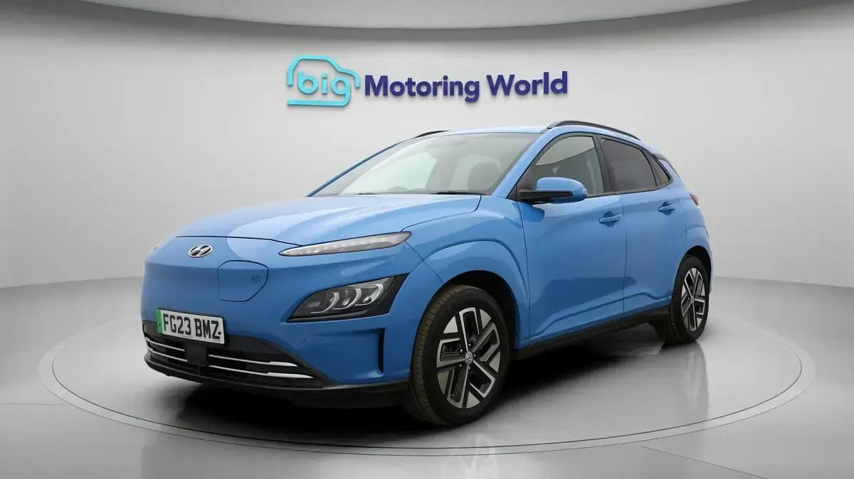 Second-hand Hyundai Kona Premium 150 kW (204 CP) 2022 Albastru SUV