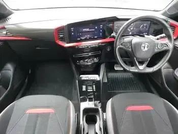 Used Vauxhall Mokka SRi 100 kW (136 HP) 2021 White SUV