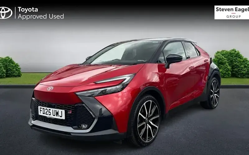 Used Toyota C-HR Sport 223 HP (164 kW) 2025 Red SUV