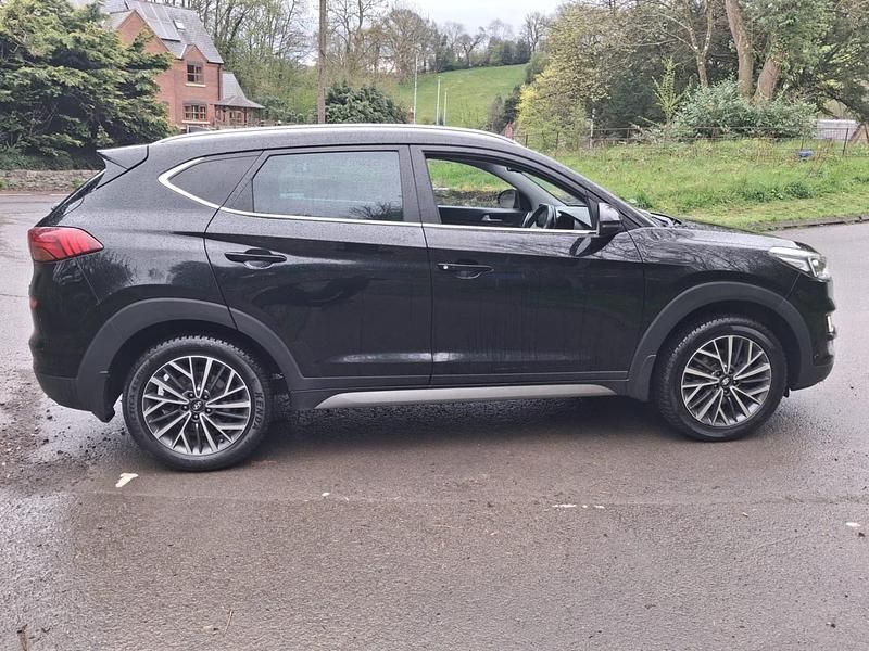 Usado Hyundai Tucson Premium 115 CV (84 kW) 2018 Negro SUV