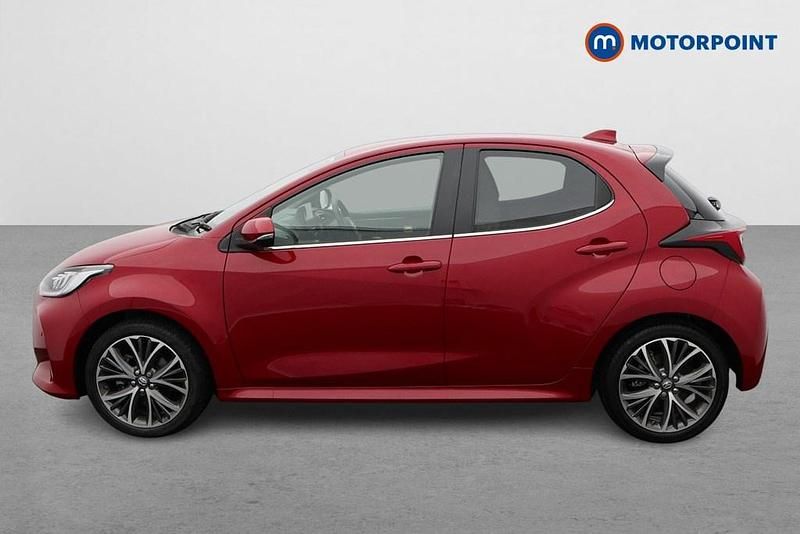 Used Toyota Yaris Hybrid 2023 Red Hatchback