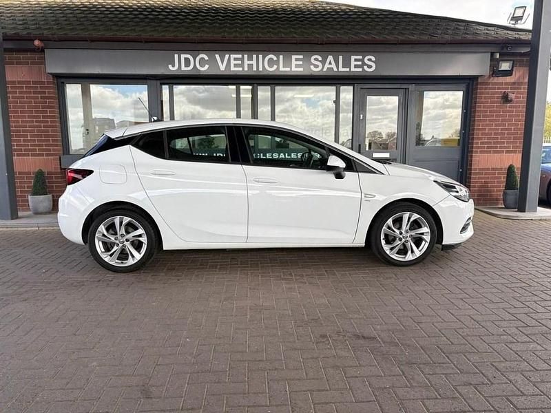 Second-hand Vauxhall Astra SRi 145 CP (106 kW) 2020 Alb Hatchback