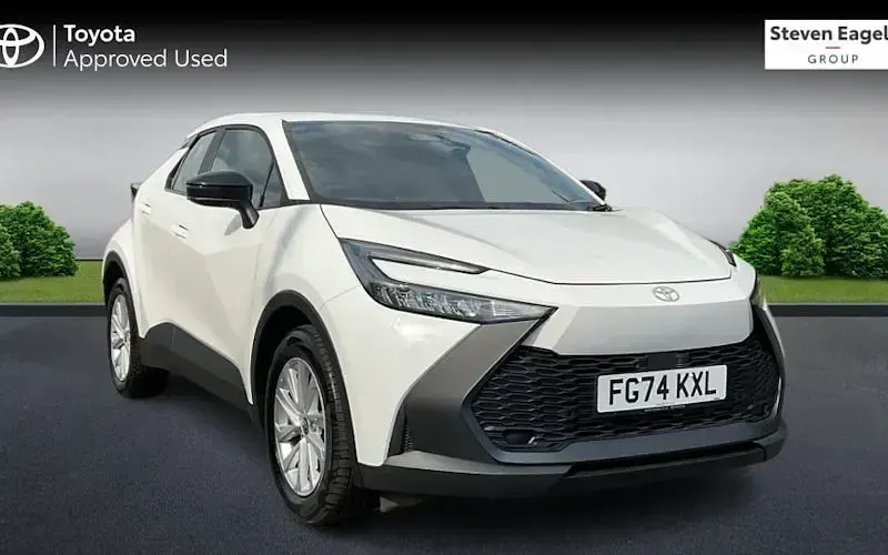 Used Toyota C-HR 140 HP (102 kW) 2024 SUV