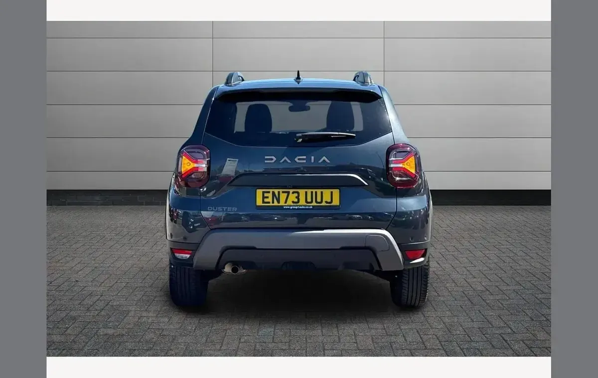 Used Dacia Duster Extreme 98 HP (72 kW) 2024 Grey SUV