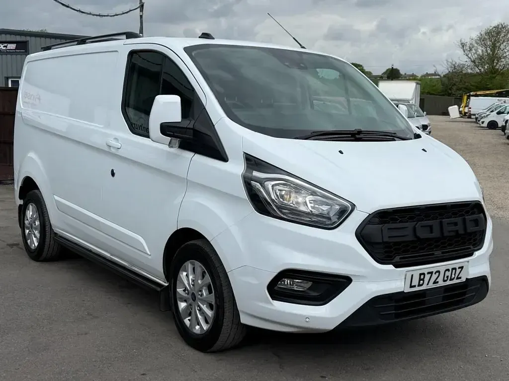 Used Ford Transit Custom Limited 130 HP (95 kW) 2023 White Van