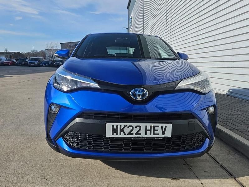 Used Toyota C-HR 122 HP (89 kW) 2022 Blue SUV