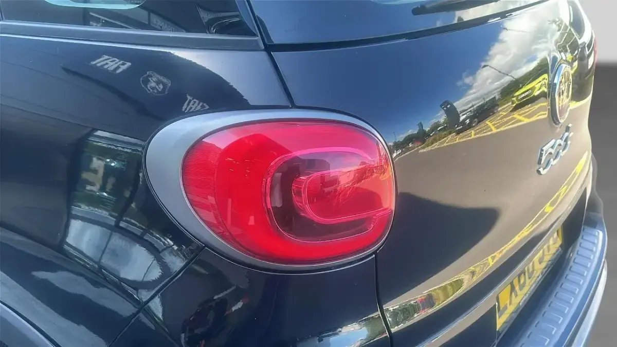 Used Fiat 500L Cross 95 HP (69 kW) 2018 Black MPV