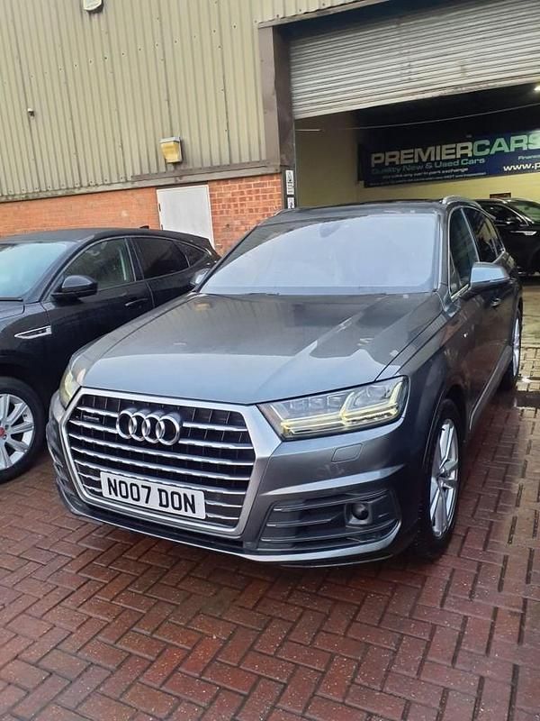 Used Audi Q7 S-Line 272 HP (200 kW) 2015 Grey SUV