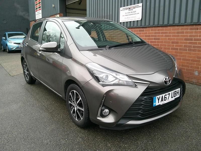Bronze Used 2017 Toyota Yaris Hatchback | £10,200 (Fair price) - Image 1/4