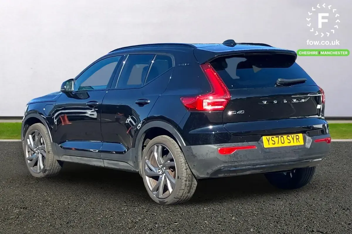 Used Volvo XC40 R-Design Pro 262 HP (192 kW) 2020 Black SUV