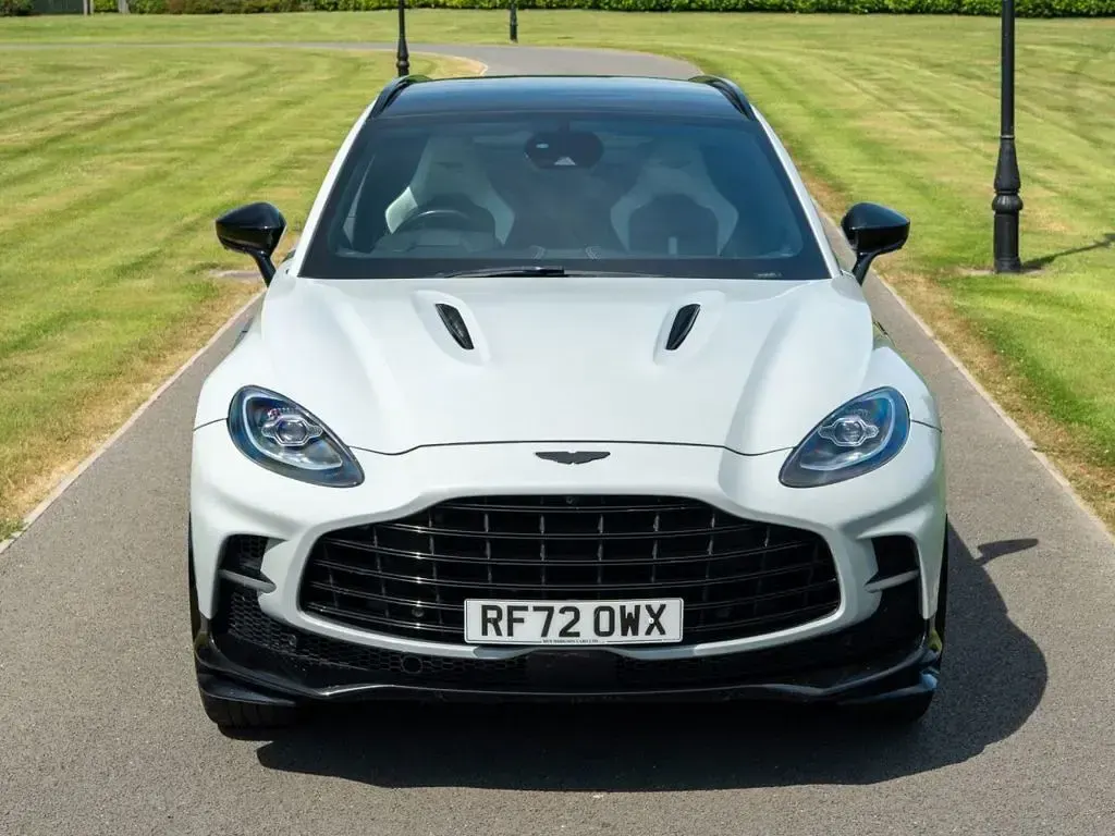 Used Aston Martin DBX 707 HP (519 kW) 2022 Grey SUV