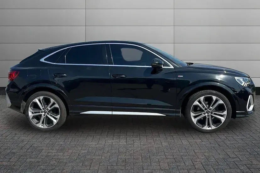 Used Audi Q3 Sportback Comfort 148 HP (108 kW) 2020 Mythos black SUV