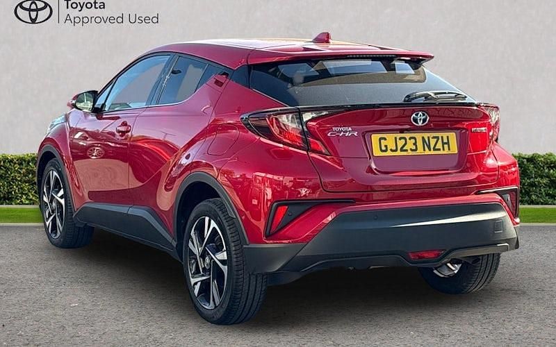 Used Toyota C-HR Design 122 HP (89 kW) 2023 Red SUV