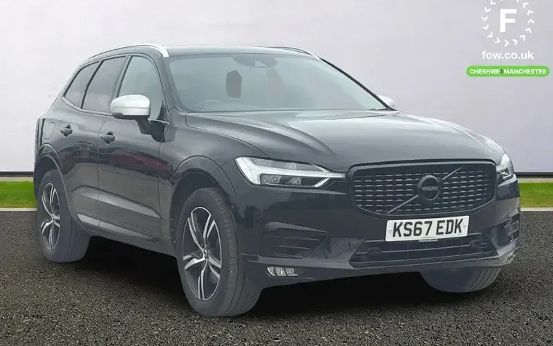 Used Volvo XC60 R-Design 235 HP (172 kW) 2019 SUV