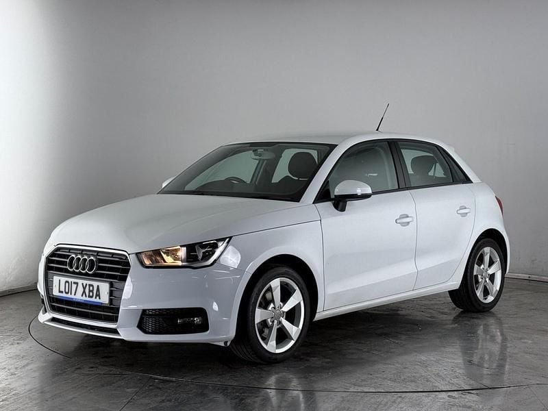 Used Audi A1 Sportback Sport 125 HP (91 kW) 2017 White Hatchback