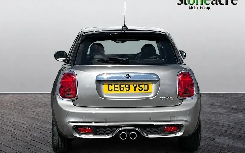 Used Mini Cooper S Exclusive 178 HP (130 kW) 2022 Silver Hatchback
