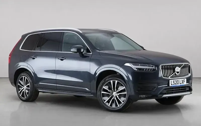 Used Volvo XC90 Momentum 250 HP (183 kW) 2020 SUV