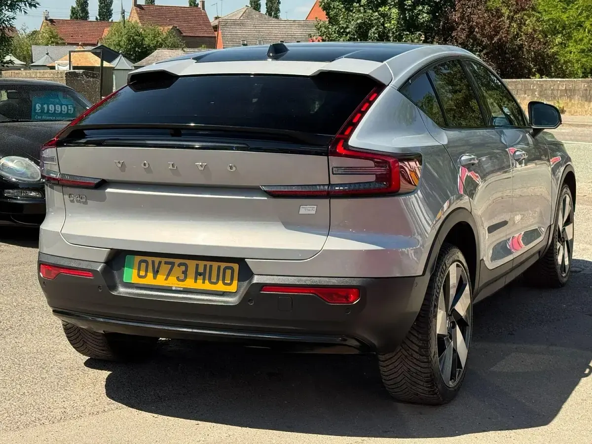 Used Volvo C40 Ultimate 300 kW (408 HP) 2023 Silver SUV