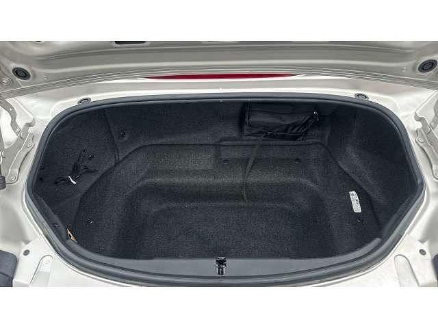 Begagnad Mazda MX5 Exclusive-Line 184 HK (135 kW) 2023 Silver Cab