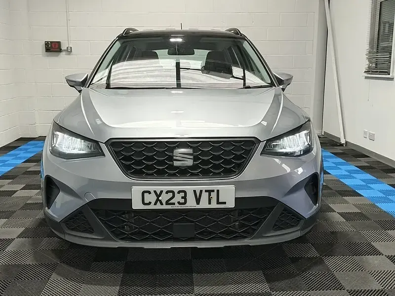 Used Seat Arona SE Technology 2023 Silver SUV