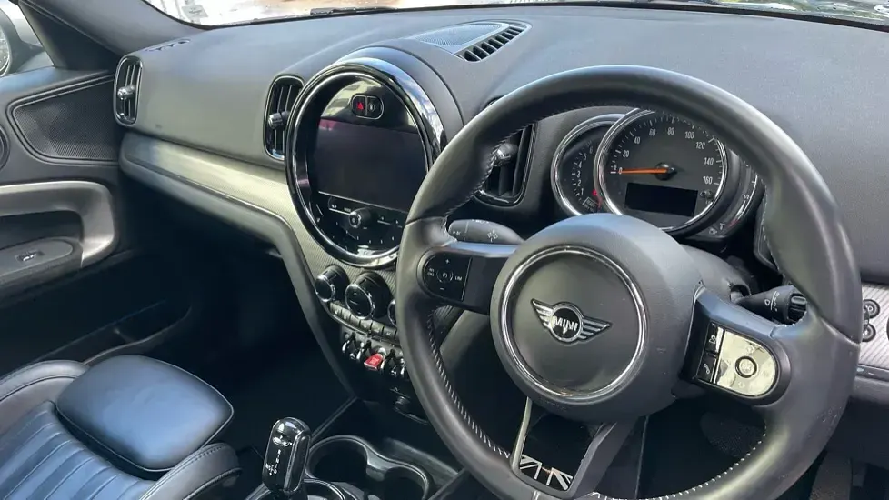 Used Mini Cooper Countryman Exclusive 134 HP (98 kW) 2022 Black SUV
