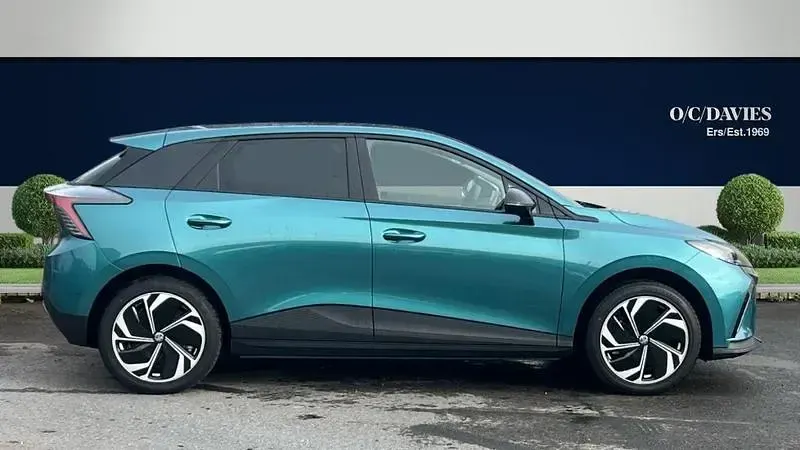 New MG MG4 EV 169 kW (231 HP) 2026 Green Hatchback